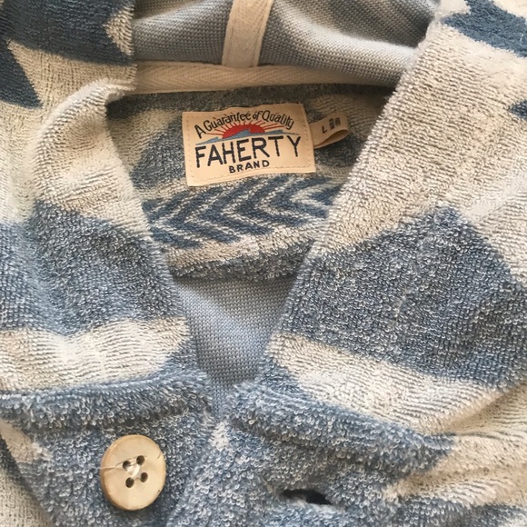 FAHERTY BRAND
Men's Doug Good Feather Cabana Pacific Hoodie - Picture 2 of 3